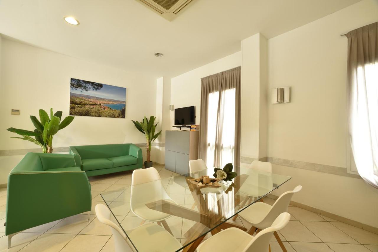Hotel Ristorante La Marina Mhotelsgroup San Bartolomeo Al Mare Ngoại thất bức ảnh